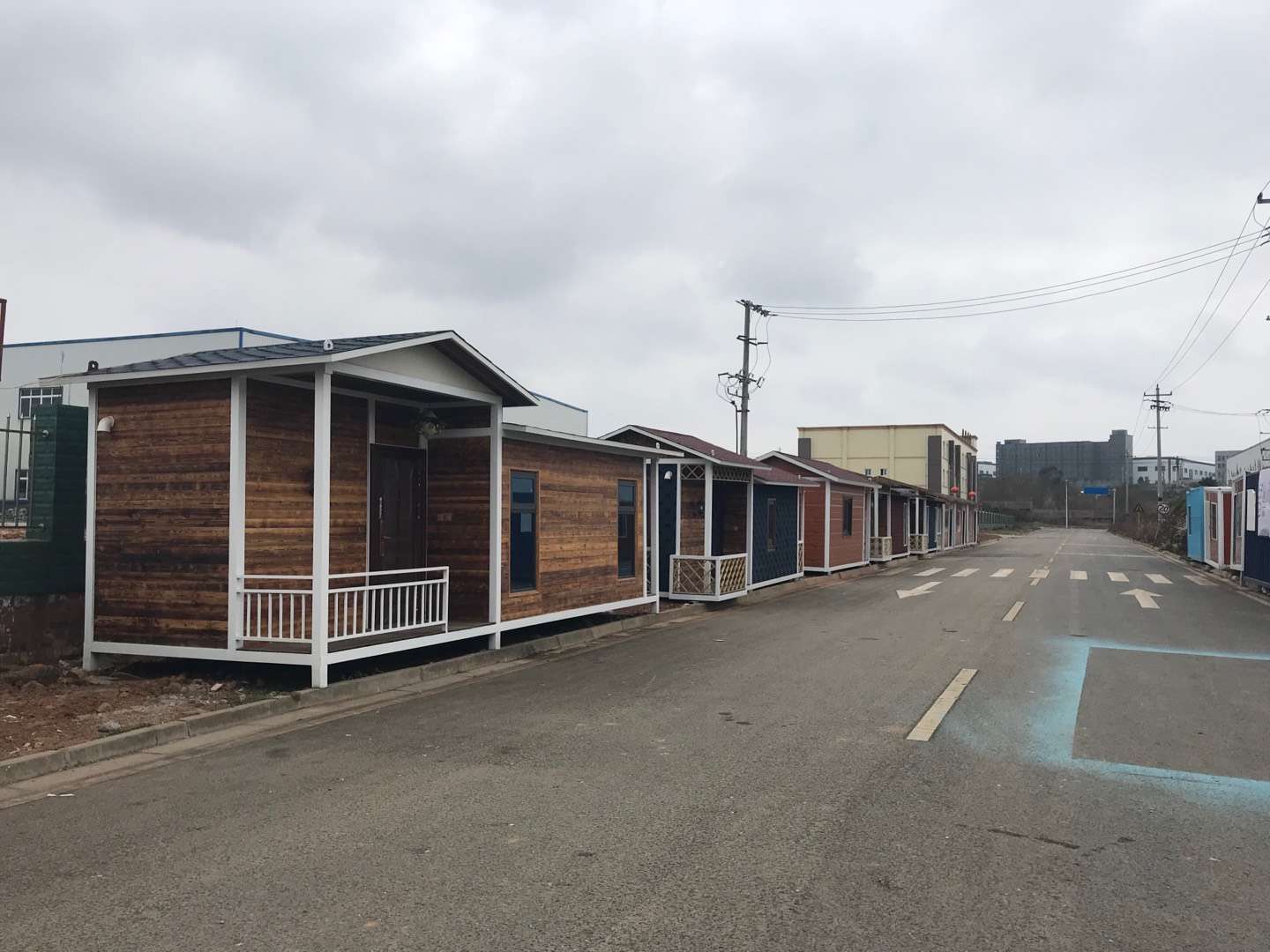 成都輕鋼別墅 防腐木別墅展示